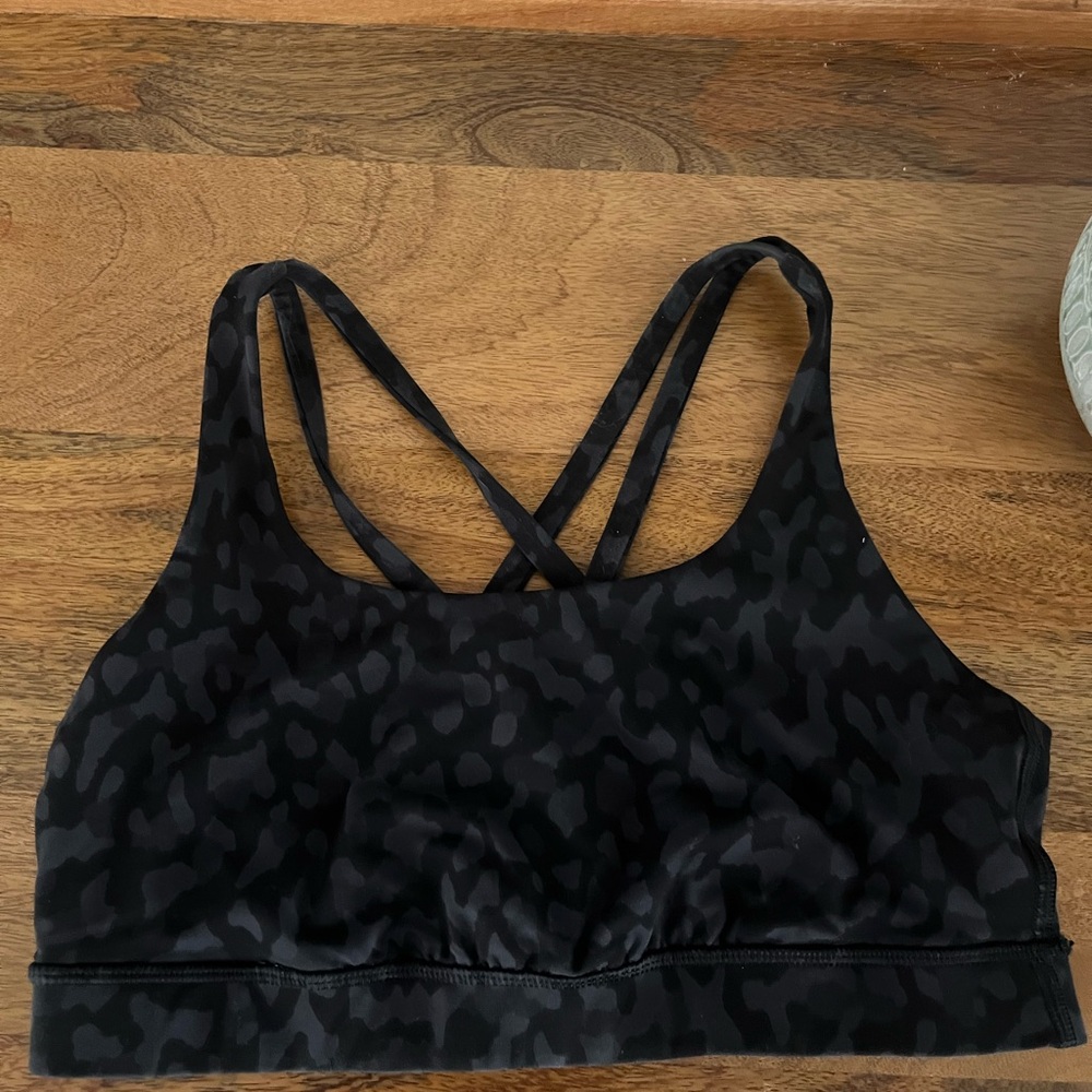 Lululemon 6 Sports Bra